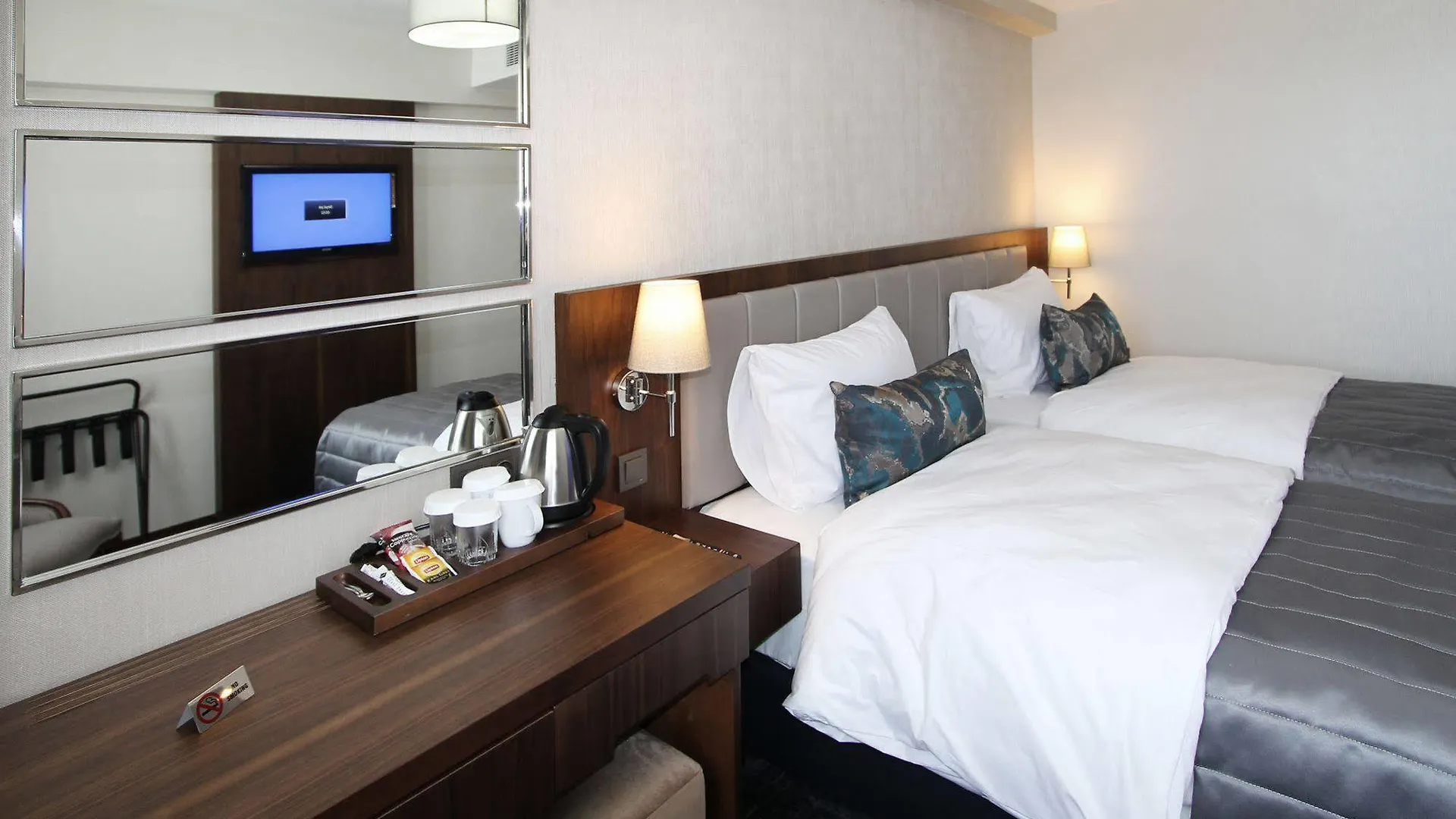 Pisa Hotel Istanbul Turkey